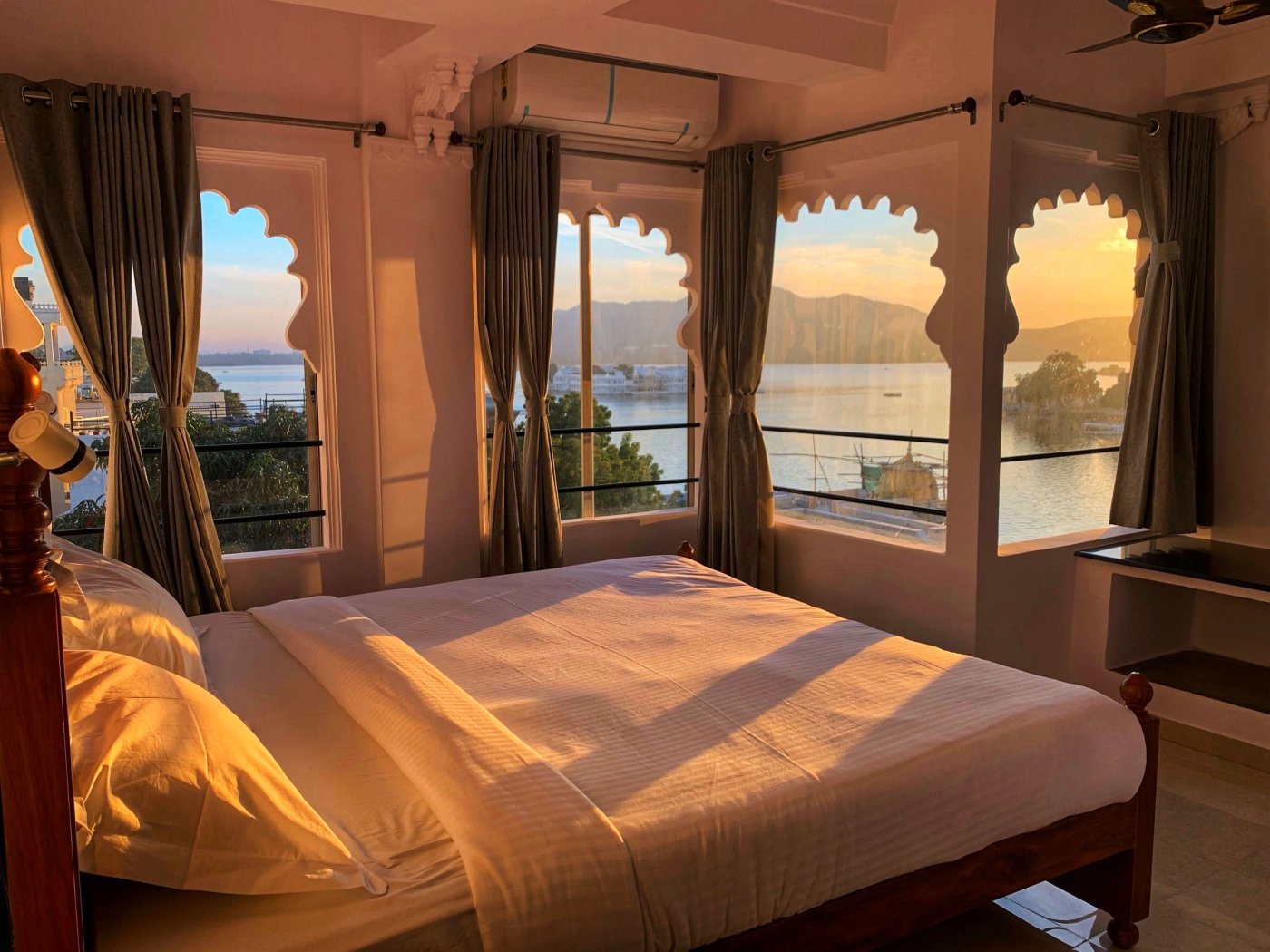 Modern Indian Bedroom Design Ideas for Stylish Living